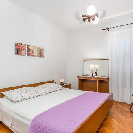 Beautiful Apartment In Malinska With 2 Bedrooms And Wifi Malinska