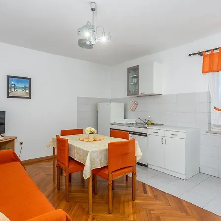 Apartment Beautiful Apartment In Malinska With 2 Bedrooms And Wifi *