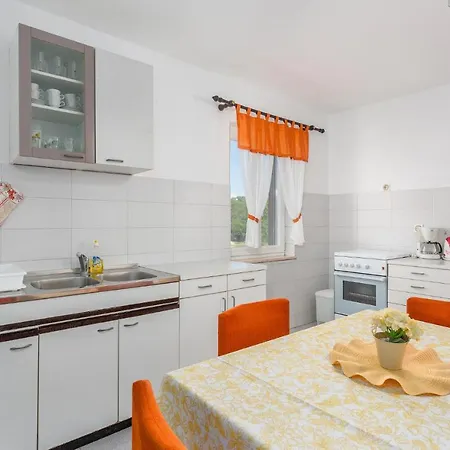 Apartment Beautiful Apartment In Malinska With 2 Bedrooms And Wifi *
