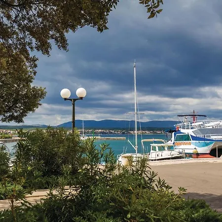 Apartment Beautiful Apartment In Malinska With 2 Bedrooms And Wifi *