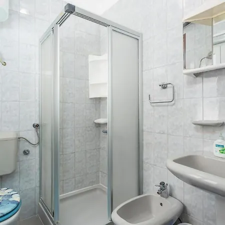 Beautiful Apartment In Malinska With 2 Bedrooms And Wifi Apartment